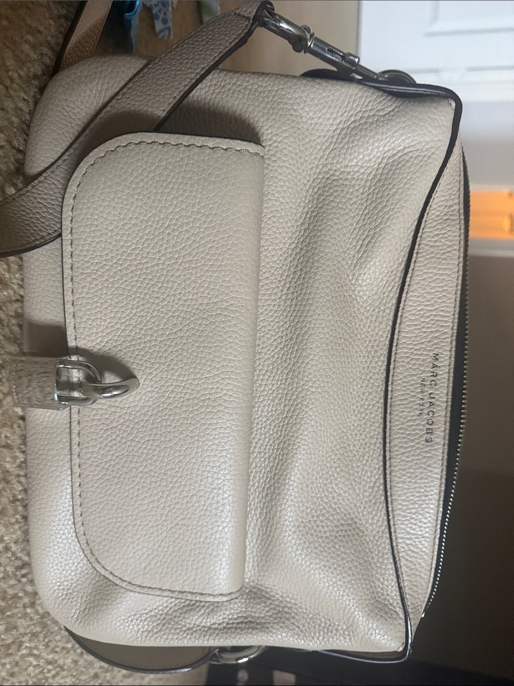 Marc Jacobs Cream Pebbled Leather Crossbody Bag